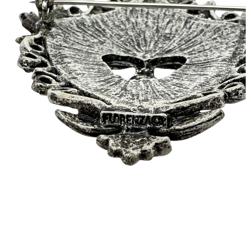 Brooches Mixed Lot 12 Variety Styles Materials Some Signed Wearable Vtg To Now - Picture 14 of 16